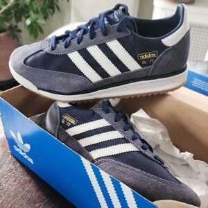 Adidas SL72